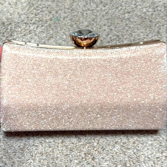 FELLINI CLUTCH GLAMOUROUS AND CHIC!!! NWOT!!! - Picture 3 of 11